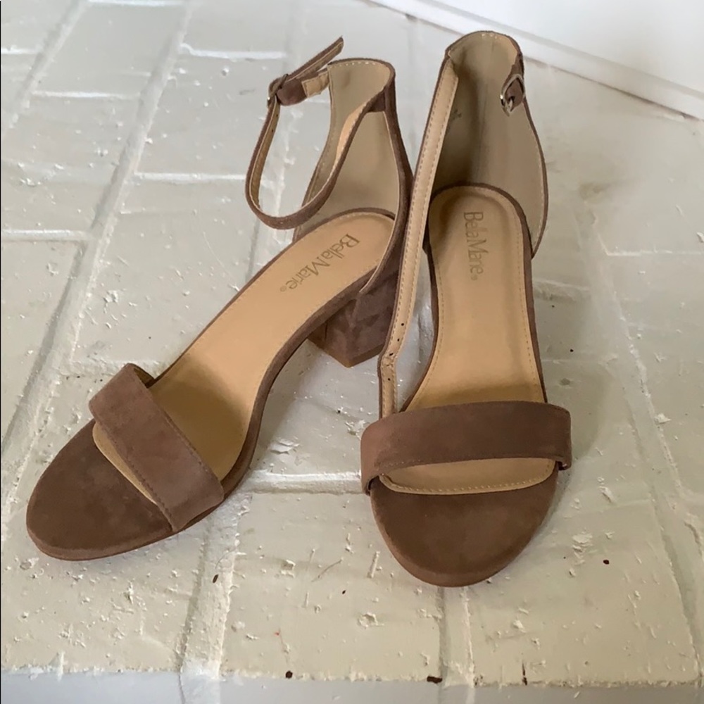 💋 Tan chunky heels